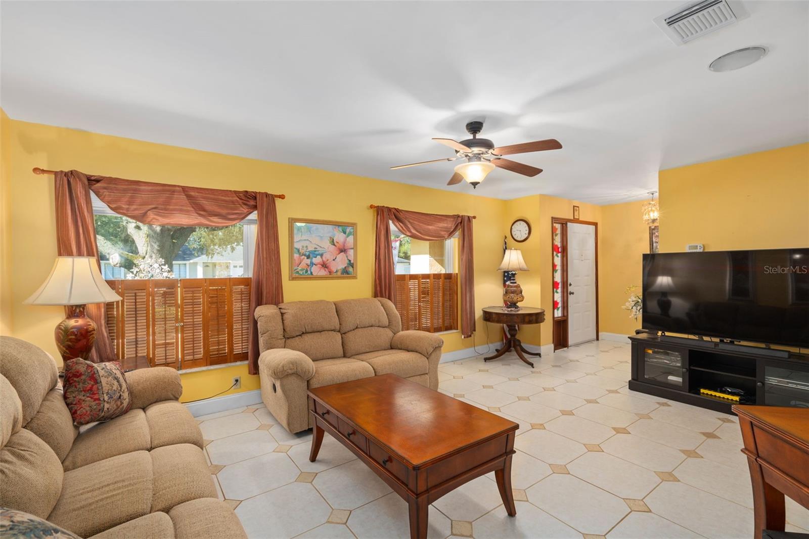 Image 8 of 71 For 9017 Littleton Court