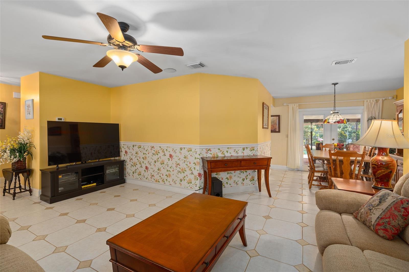 Image 9 of 71 For 9017 Littleton Court
