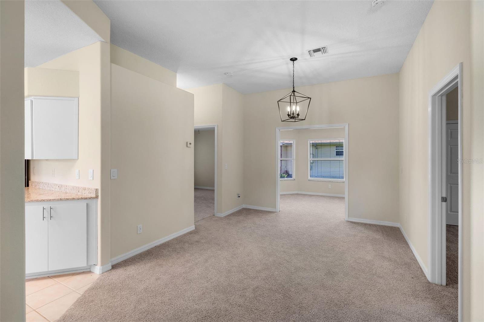 Image 11 of 62 For 5622 King James Avenue