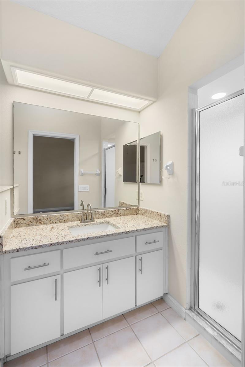 Image 30 of 62 For 5622 King James Avenue