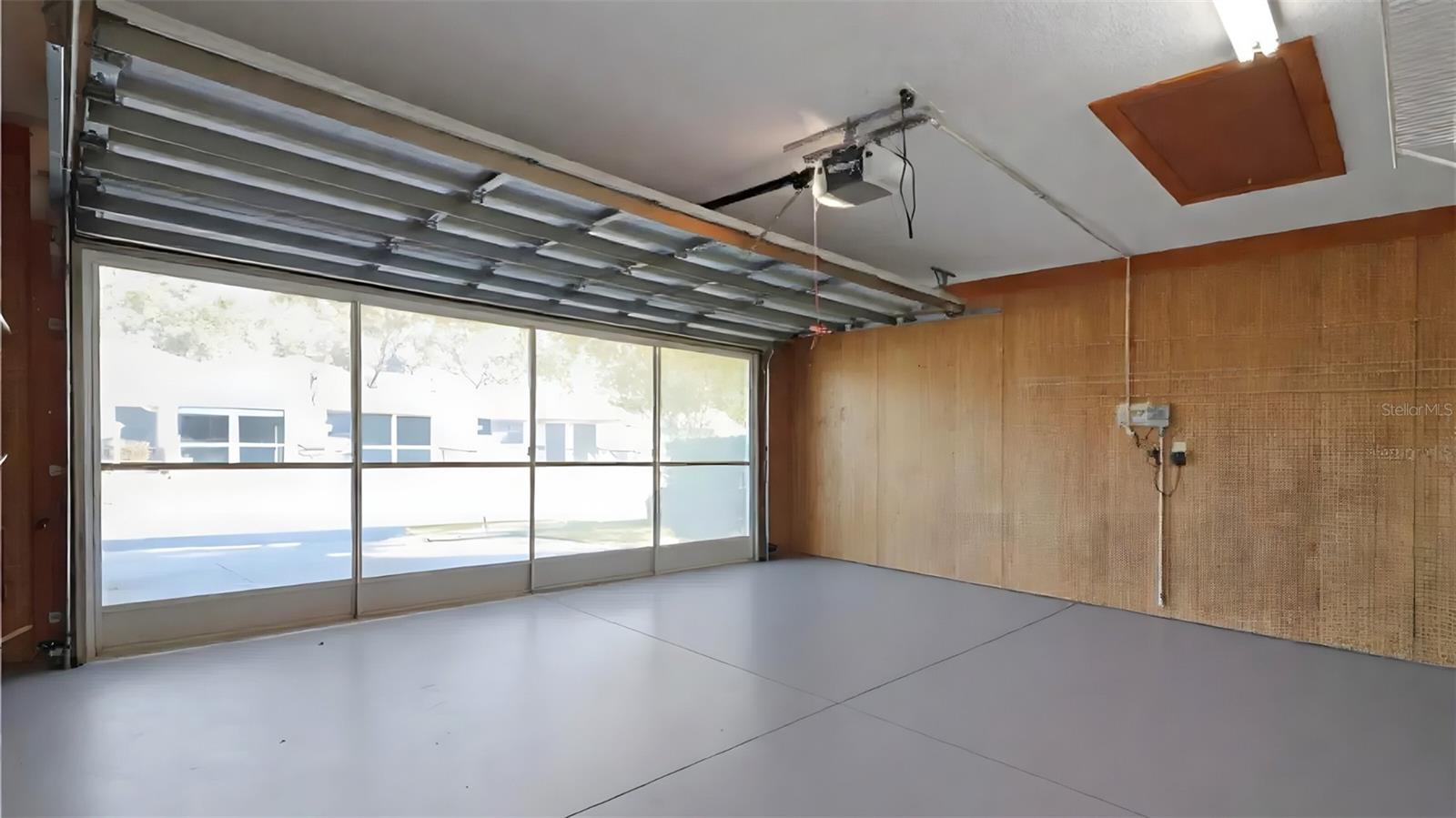 Image 35 of 62 For 5622 King James Avenue