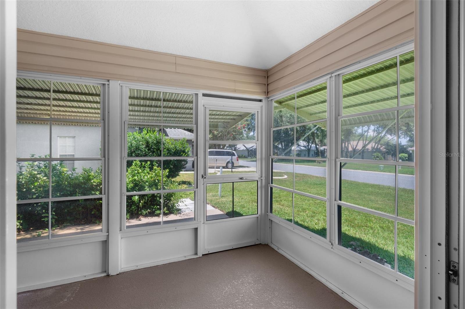 Image 37 of 62 For 5622 King James Avenue