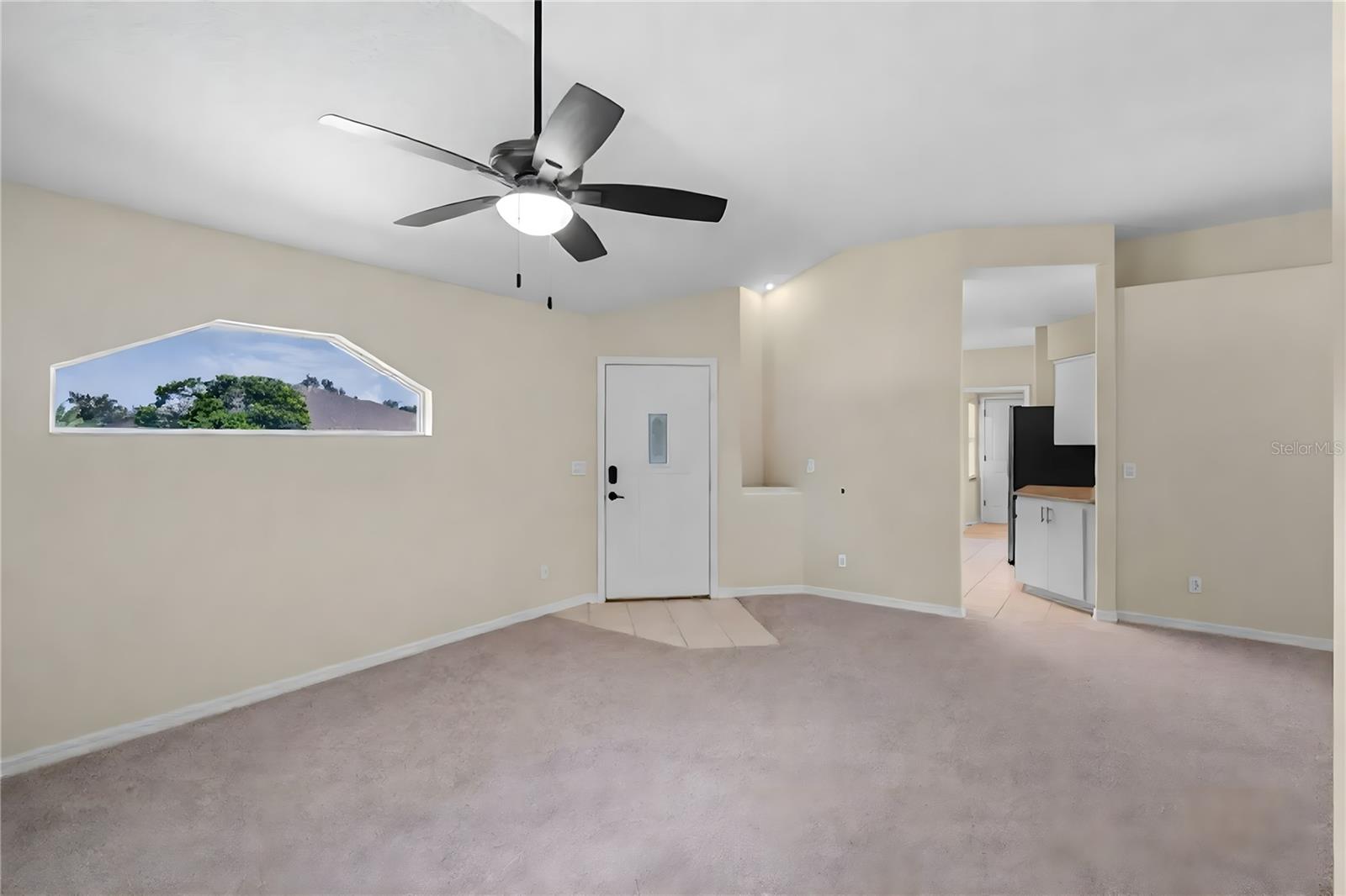 Image 9 of 62 For 5622 King James Avenue