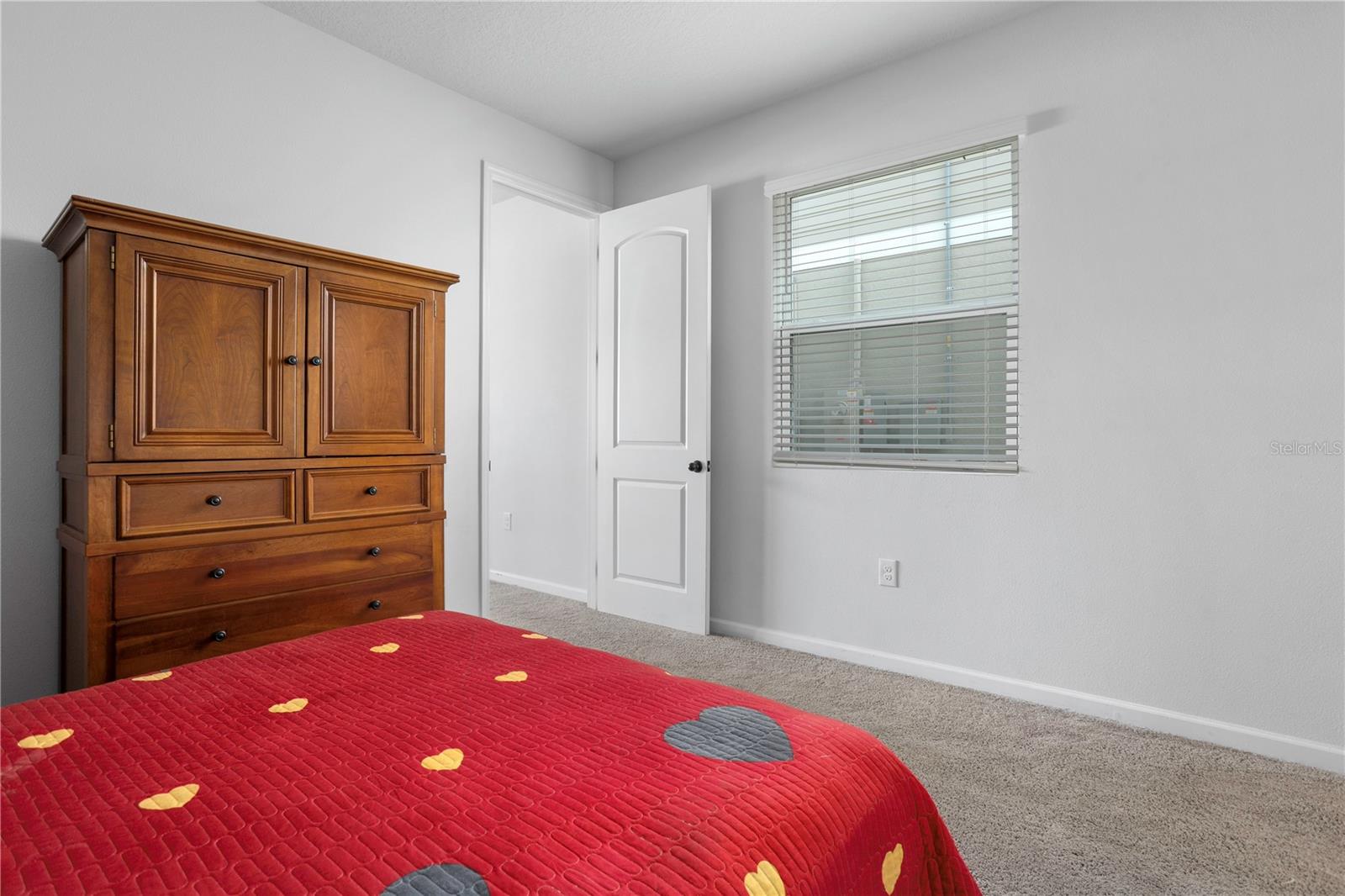 Image 19 of 55 For 1076 Sugarwood Street