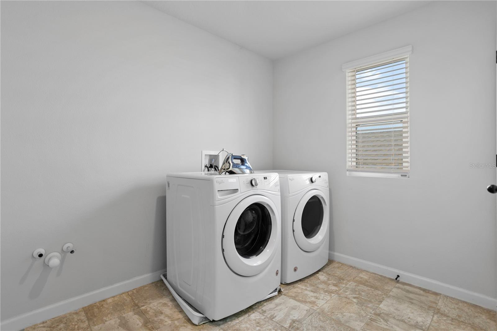 Image 42 of 55 For 1076 Sugarwood Street