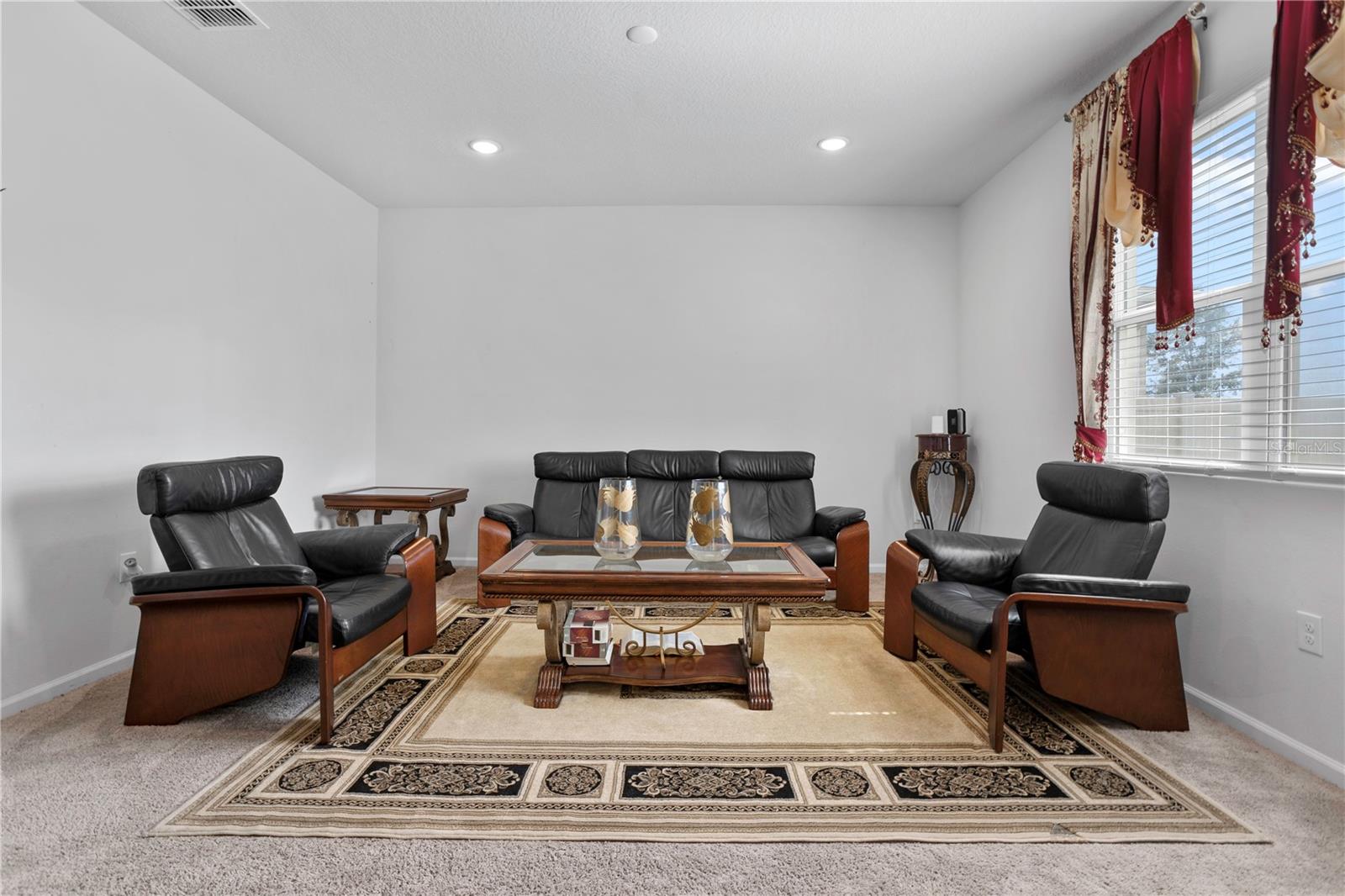 Image 7 of 55 For 1076 Sugarwood Street