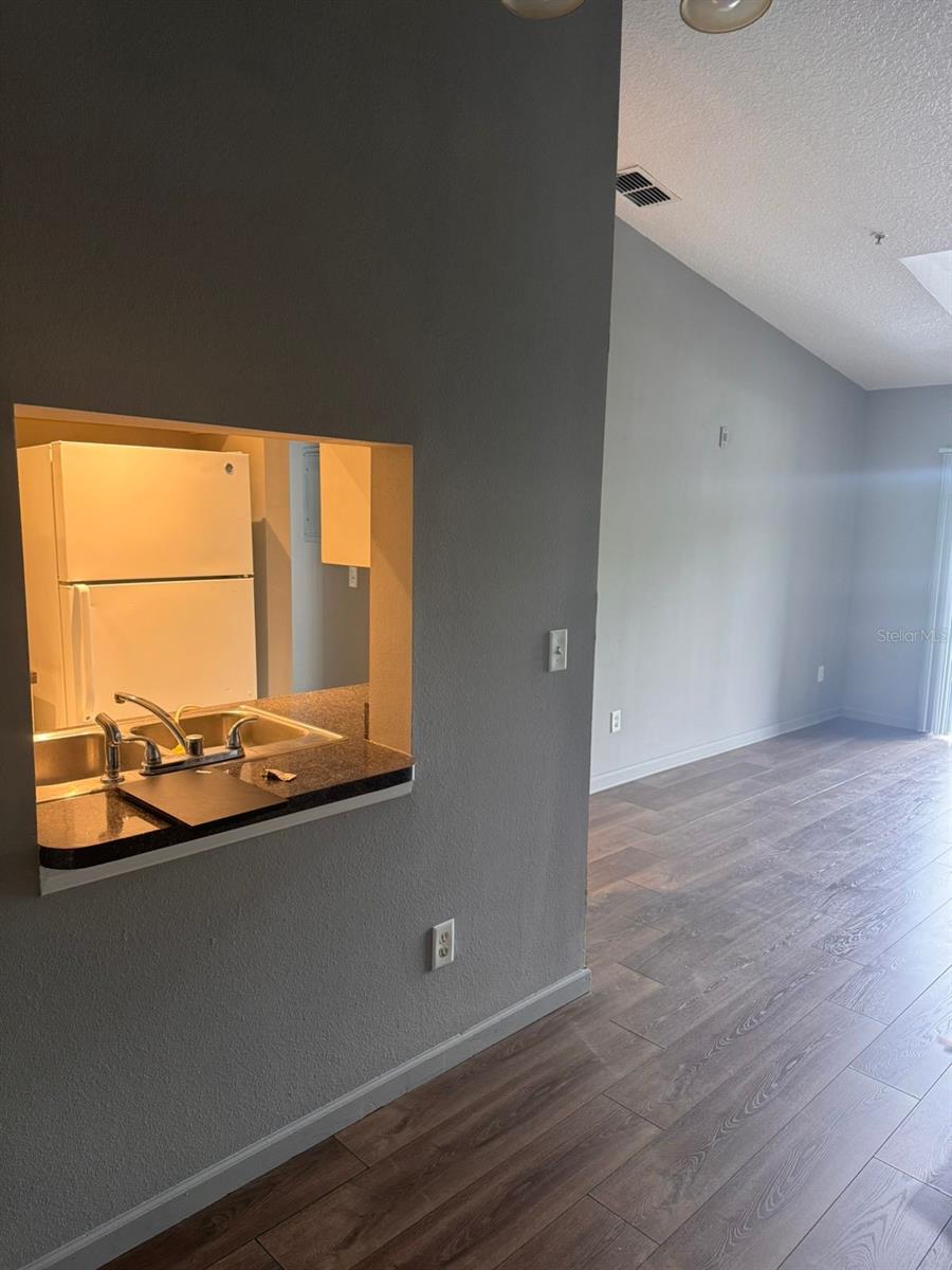 Image 3 of 26 For 1132 Pine Ridge Circle 32