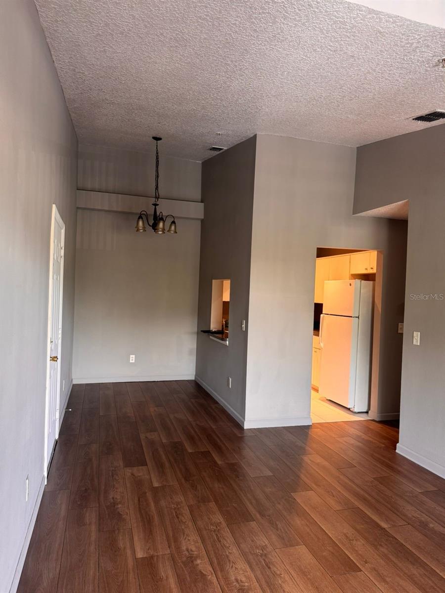 Image 5 of 26 For 1132 Pine Ridge Circle 32