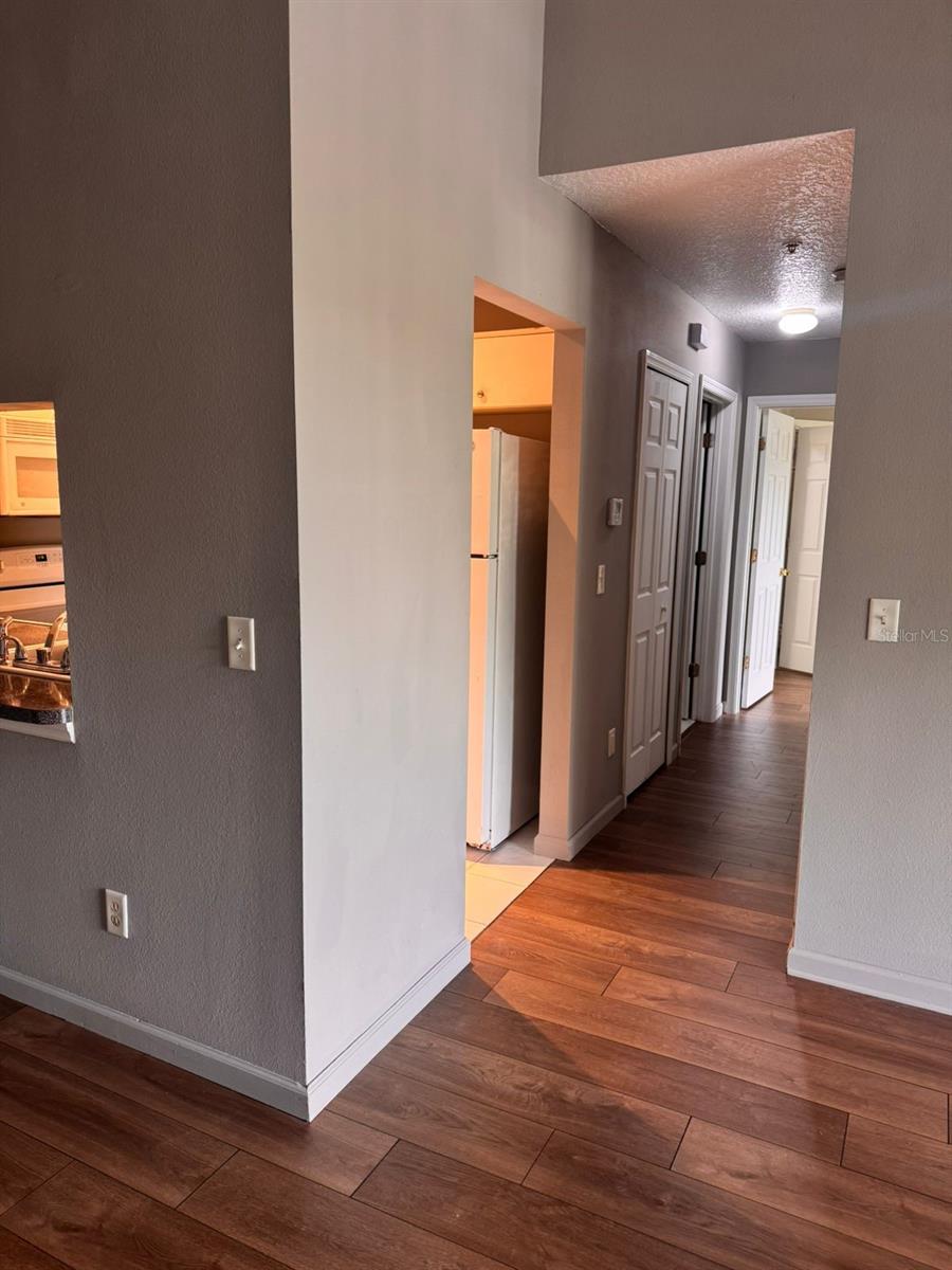 Image 6 of 26 For 1132 Pine Ridge Circle 32