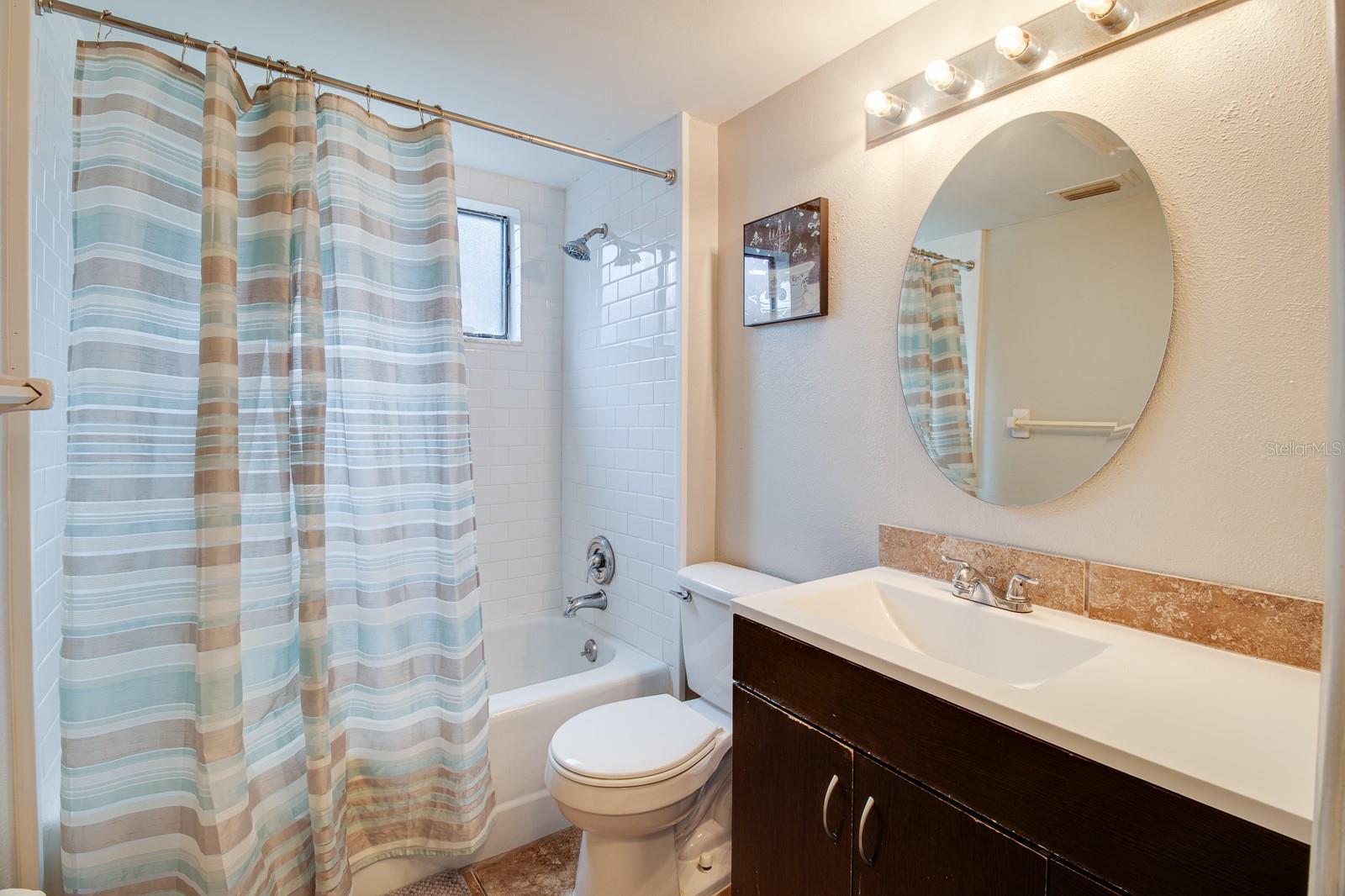 Image 16 of 27 For 1920 Abbington Street 30-d-2