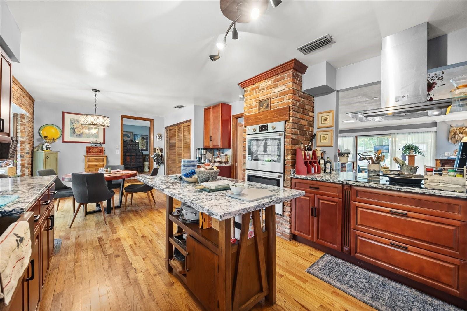 Image 14 of 45 For 295 Frances Circle