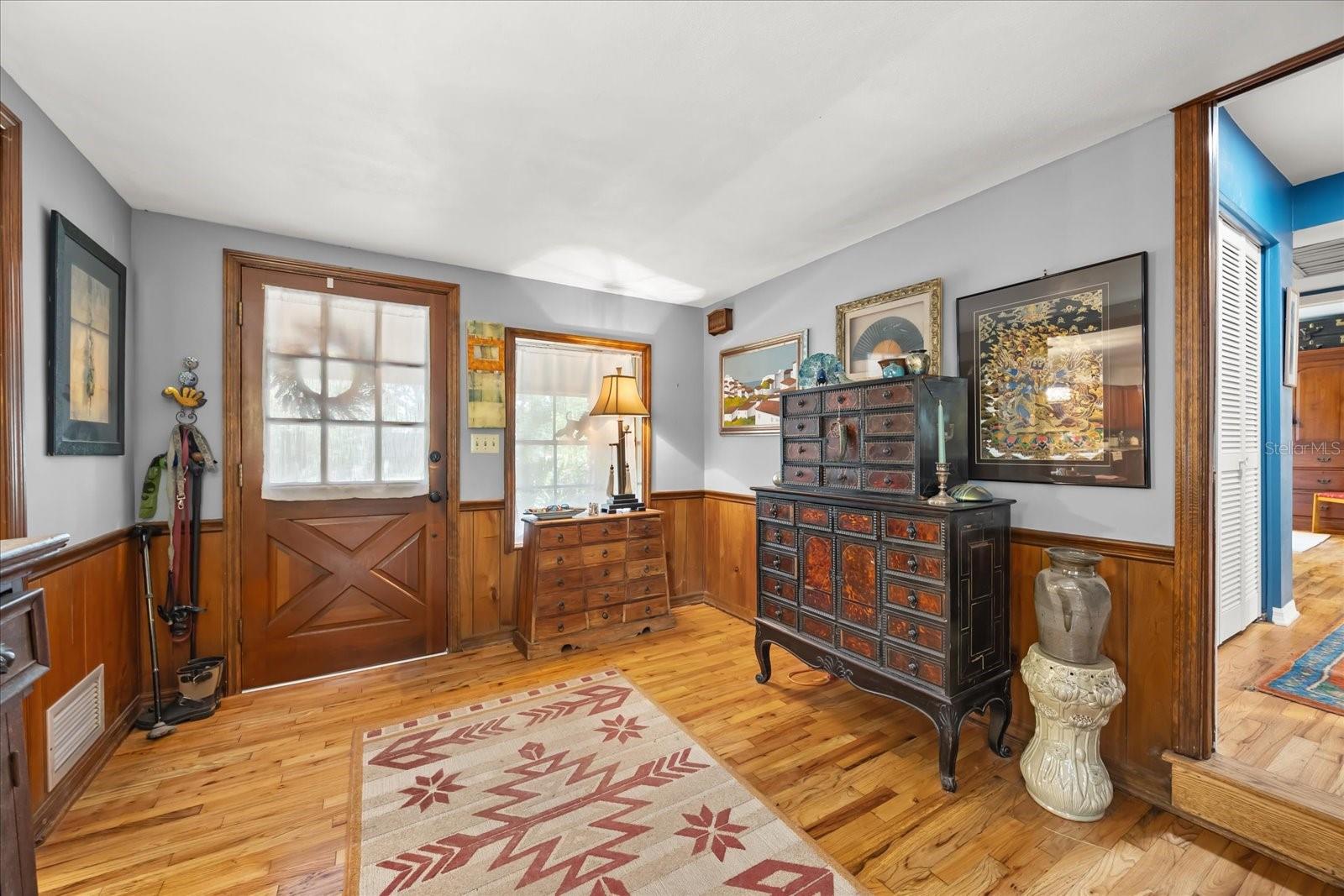 Image 5 of 45 For 295 Frances Circle