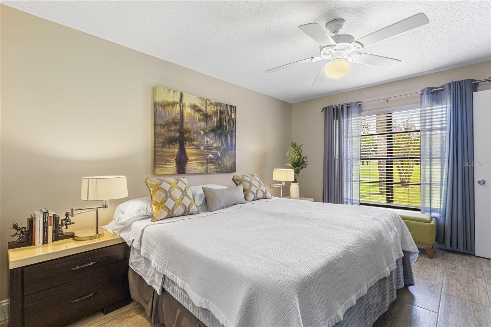 Image 17 of 32 For 6322 Greengate Drive