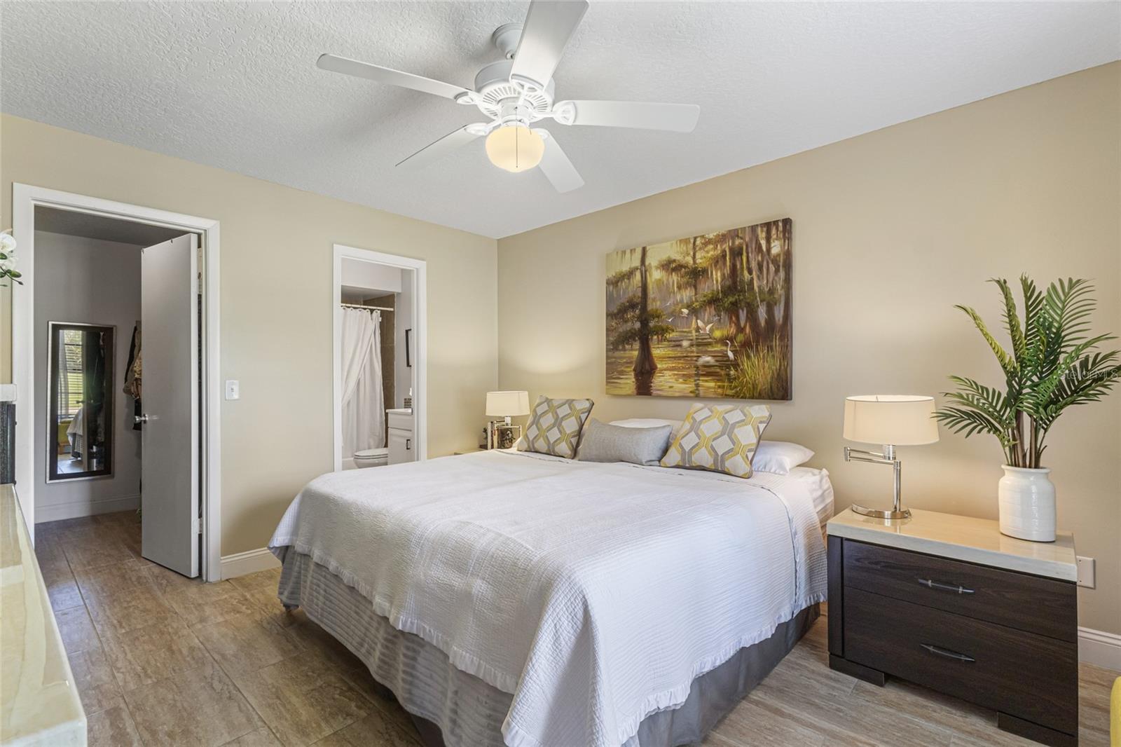 Image 21 of 32 For 6322 Greengate Drive