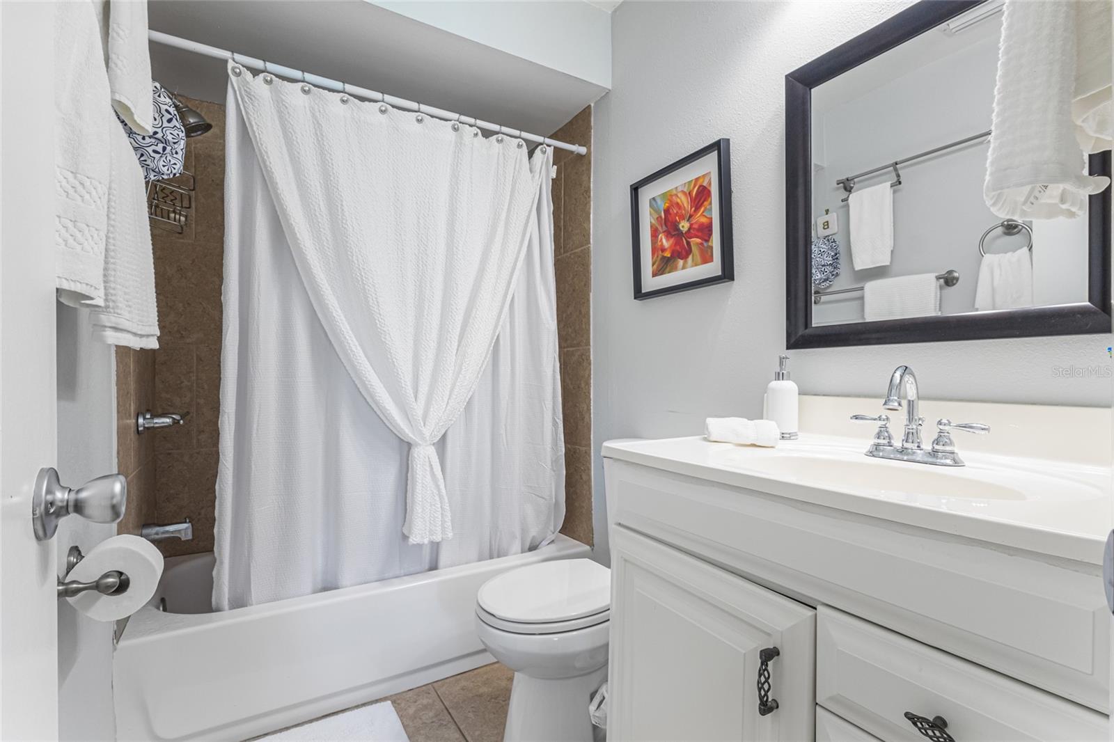 Image 23 of 32 For 6322 Greengate Drive