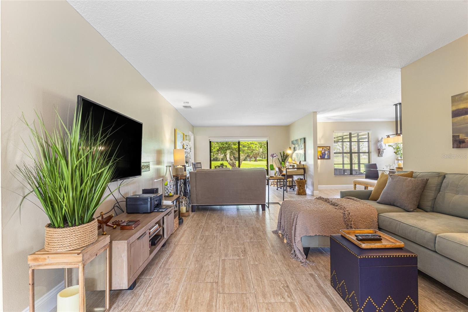 Image 6 of 32 For 6322 Greengate Drive