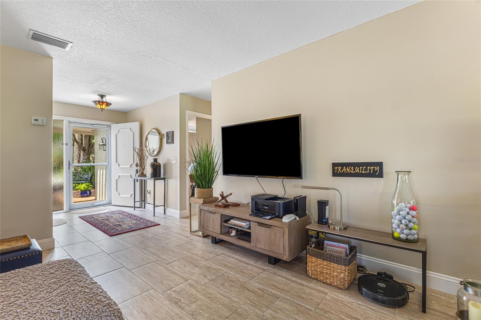 Image 8 of 32 For 6322 Greengate Drive