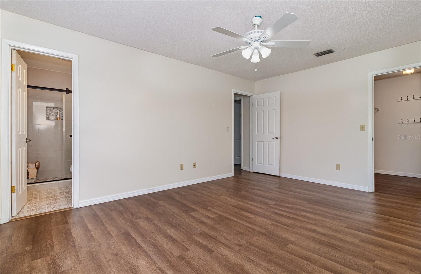 Image 14 of 25 For 832 Park Lake Pl  6a