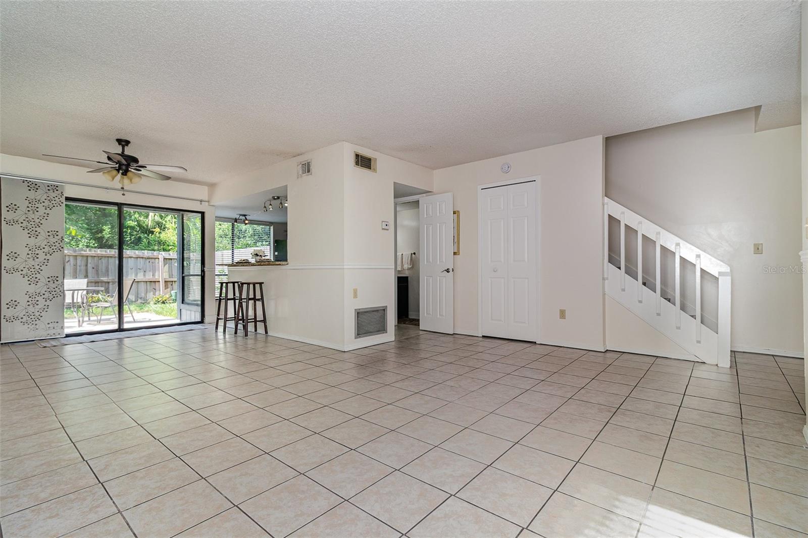 Image 8 of 25 For 832 Park Lake Pl  6a