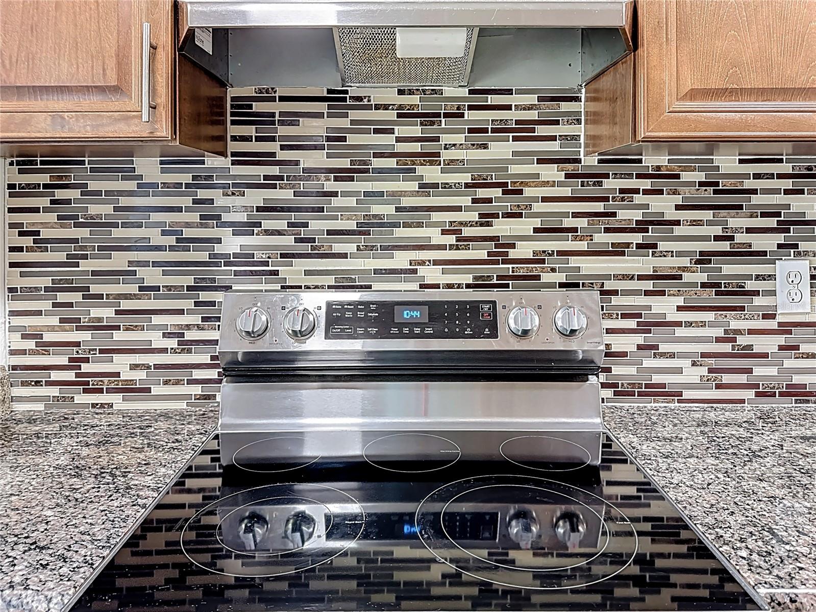 Image 10 of 22 For 6519 Newberry Road 202