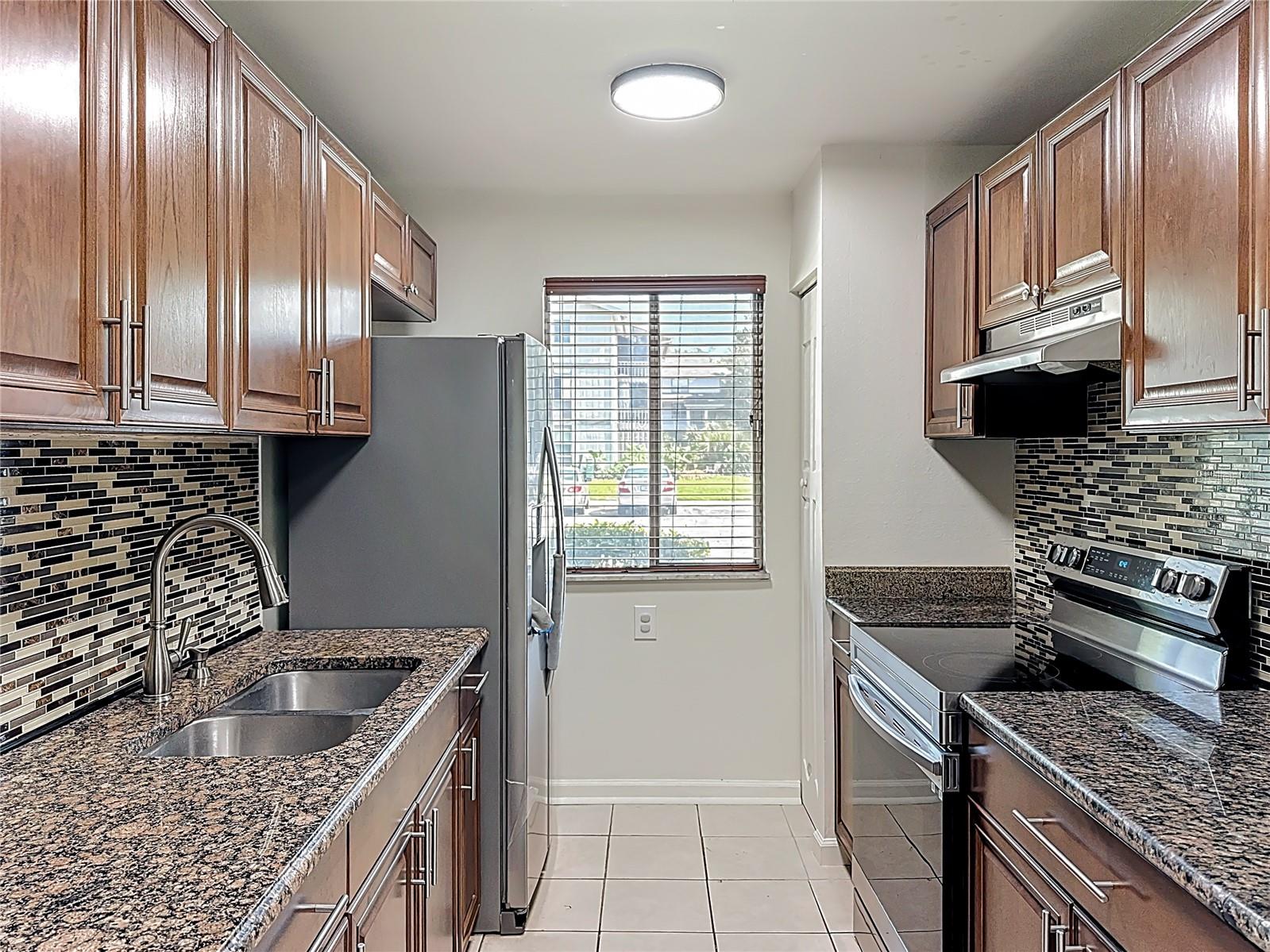 Image 7 of 22 For 6519 Newberry Road 202