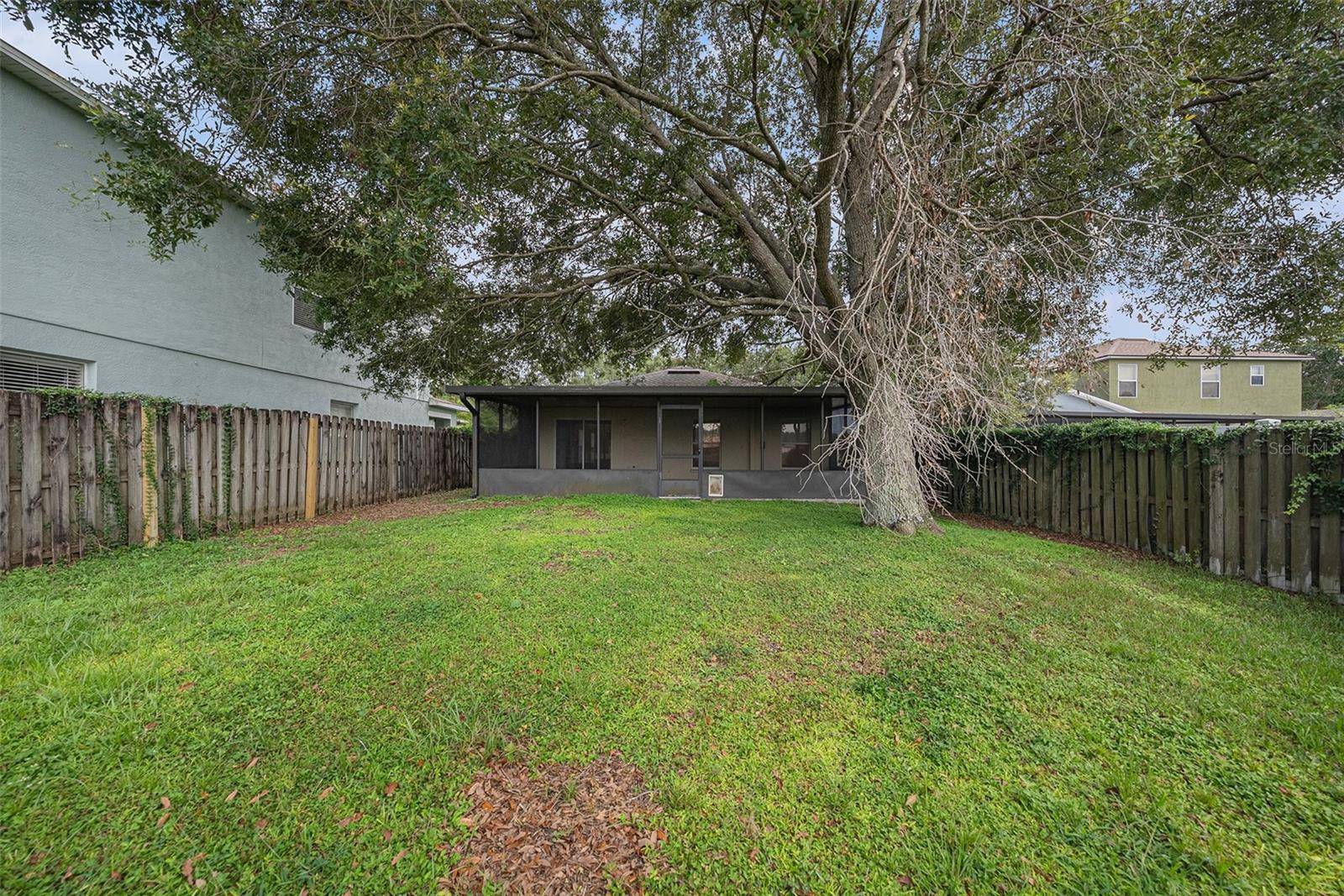 Image 25 of 26 For 11814 Mango Cross Court