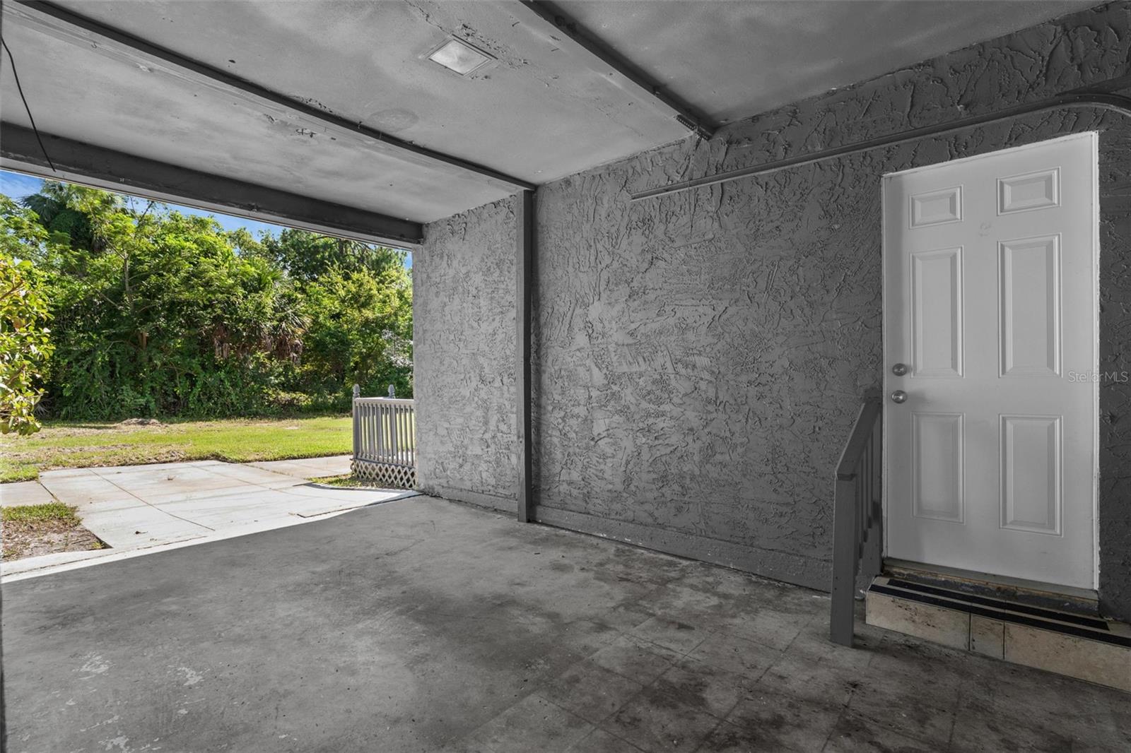 Image 22 of 28 For 232 Debary Drive