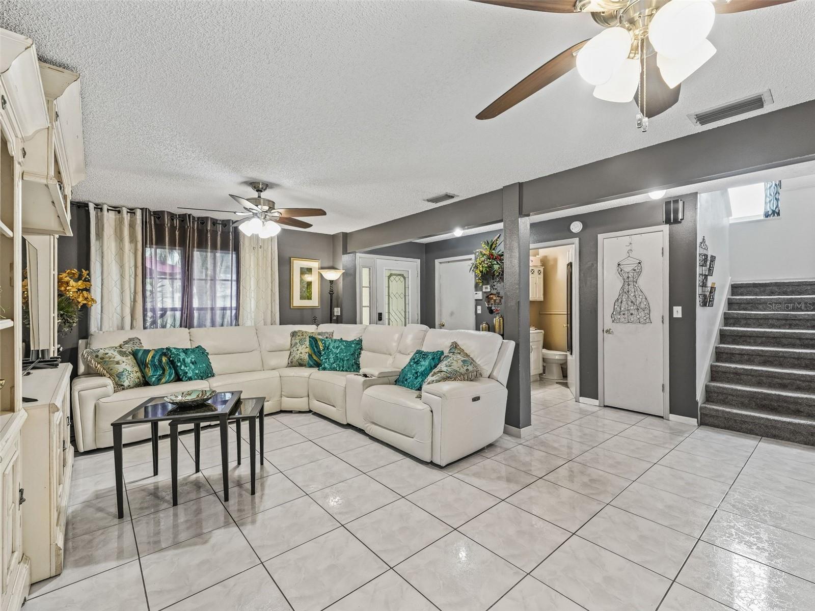 Image 10 of 51 For 2013 Ipsden Drive