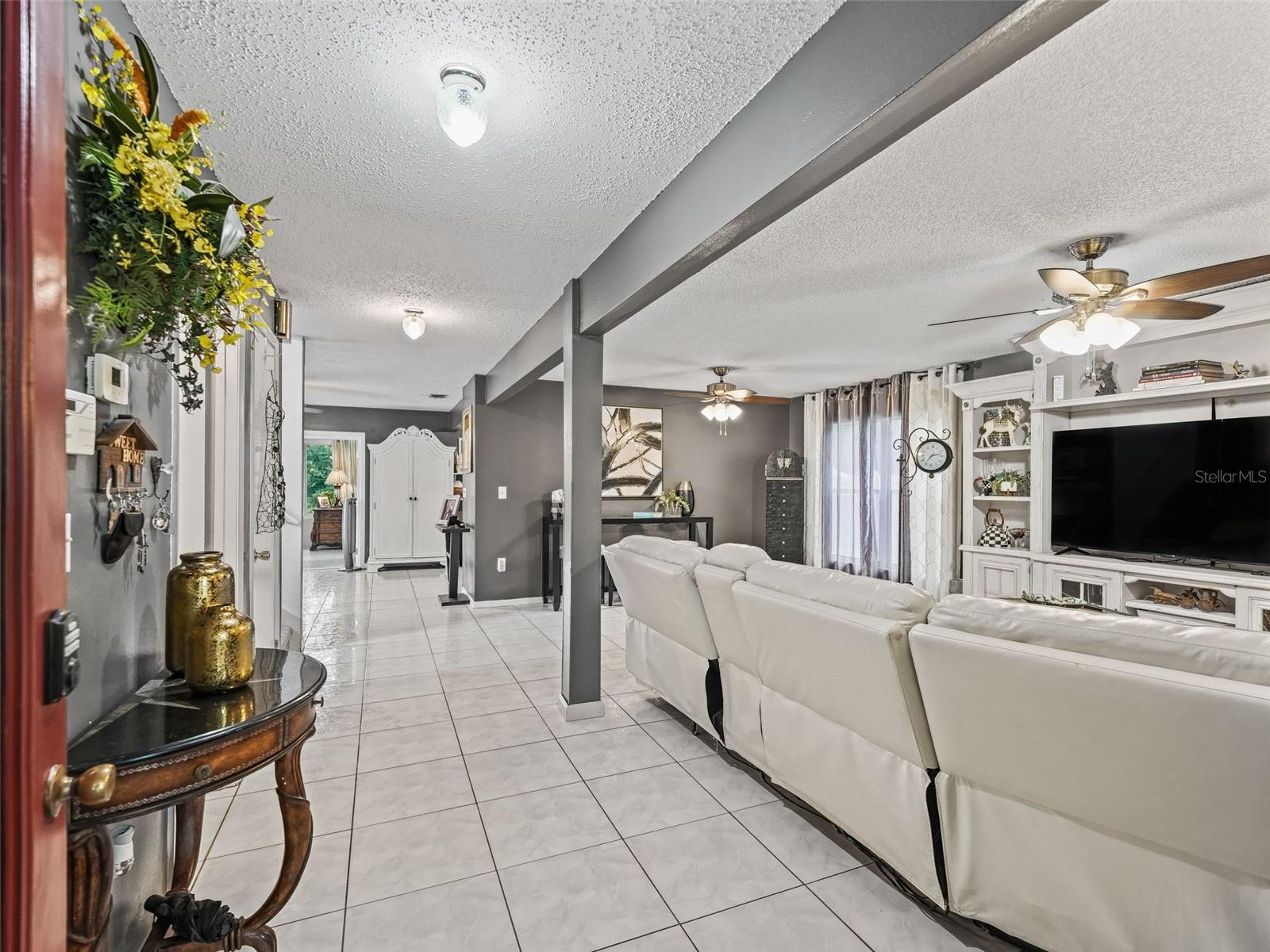 Image 7 of 51 For 2013 Ipsden Drive