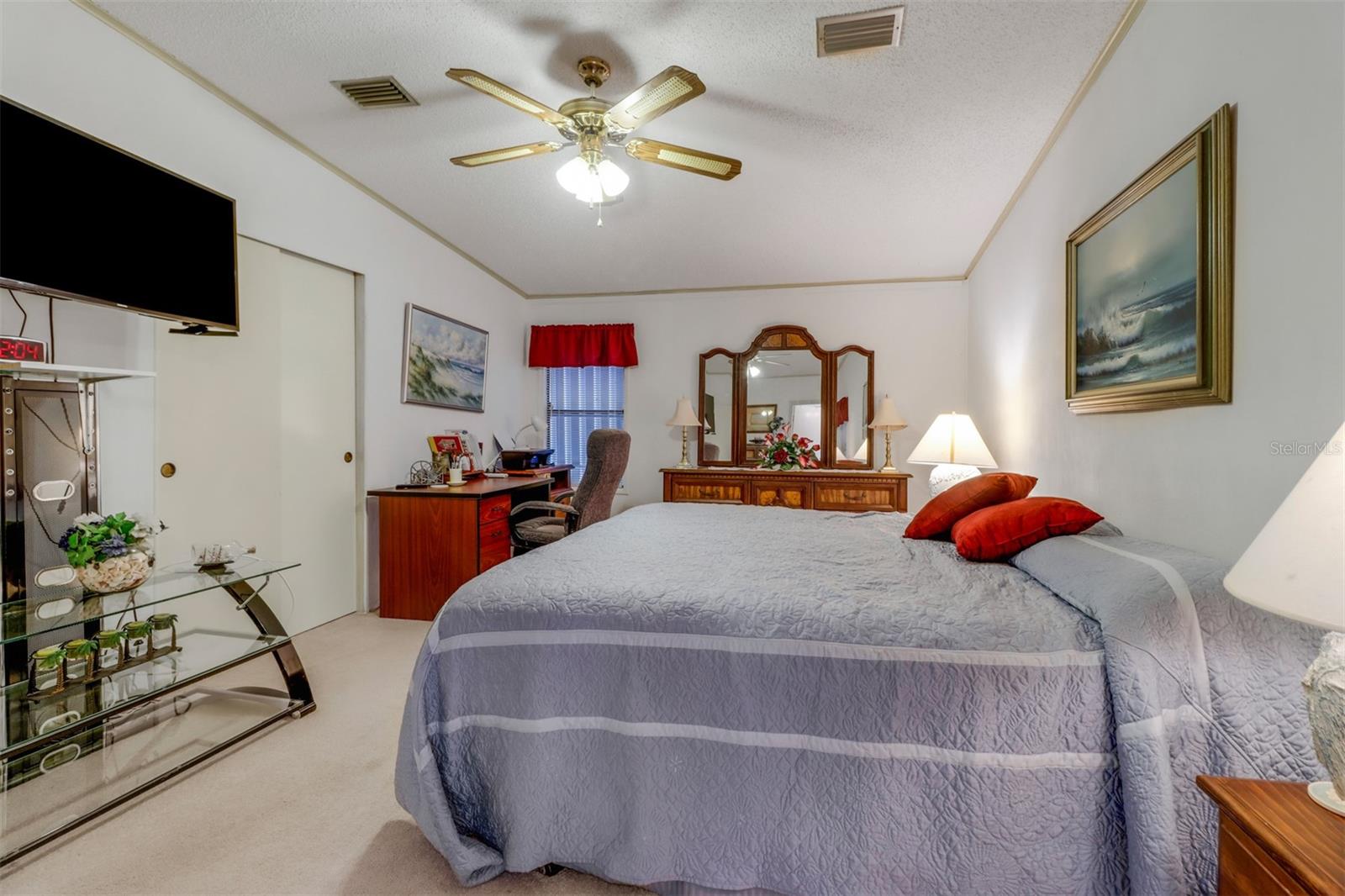 Image 12 of 24 For 192 Queen Palm Drive