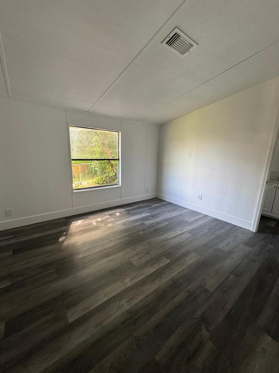 Image 13 of 23 For 535 Skyline Drive W