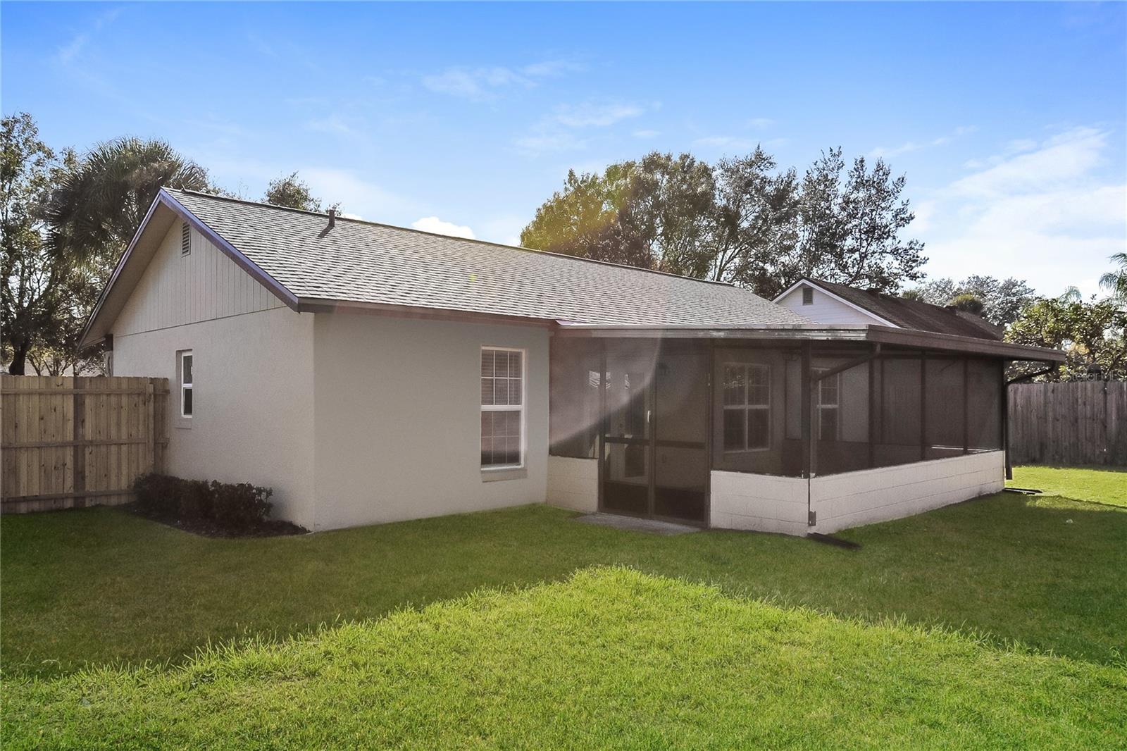 Image 16 of 16 For 9888 Balmoral Circle