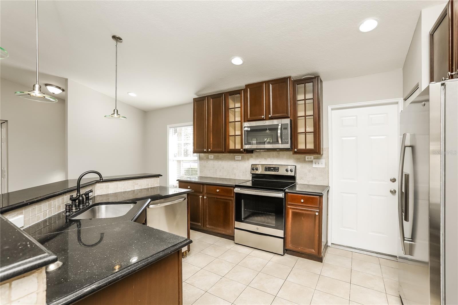 Image 7 of 16 For 9888 Balmoral Circle