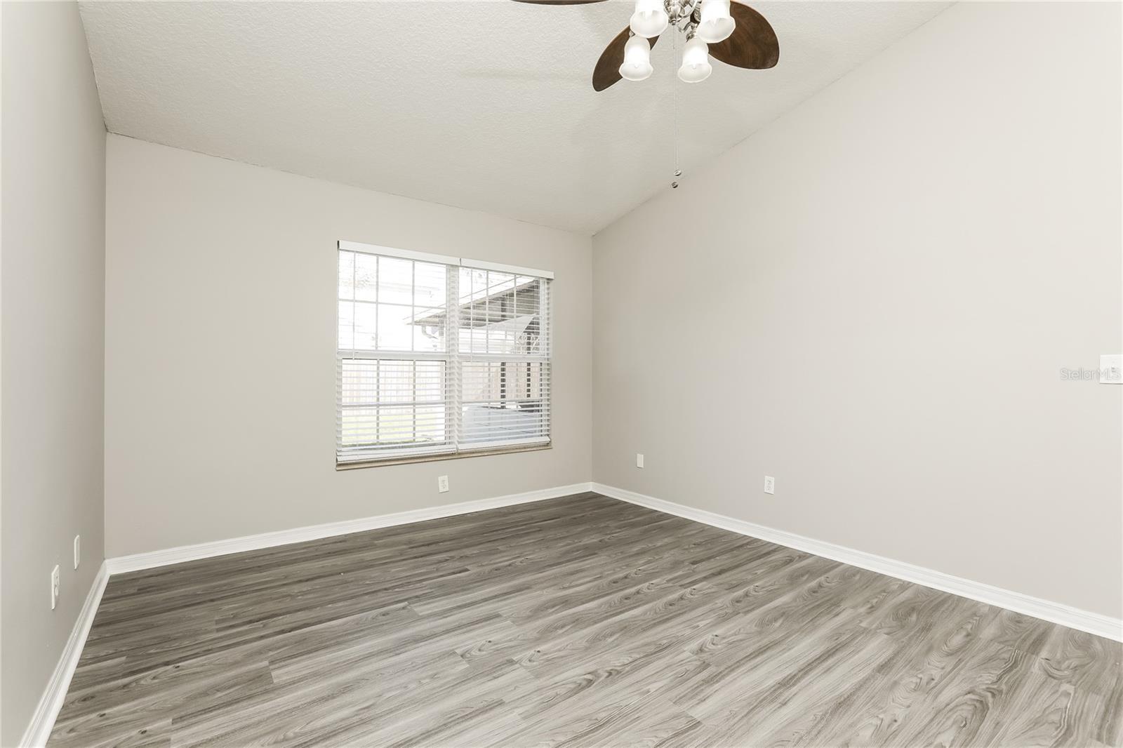 Image 8 of 16 For 9888 Balmoral Circle