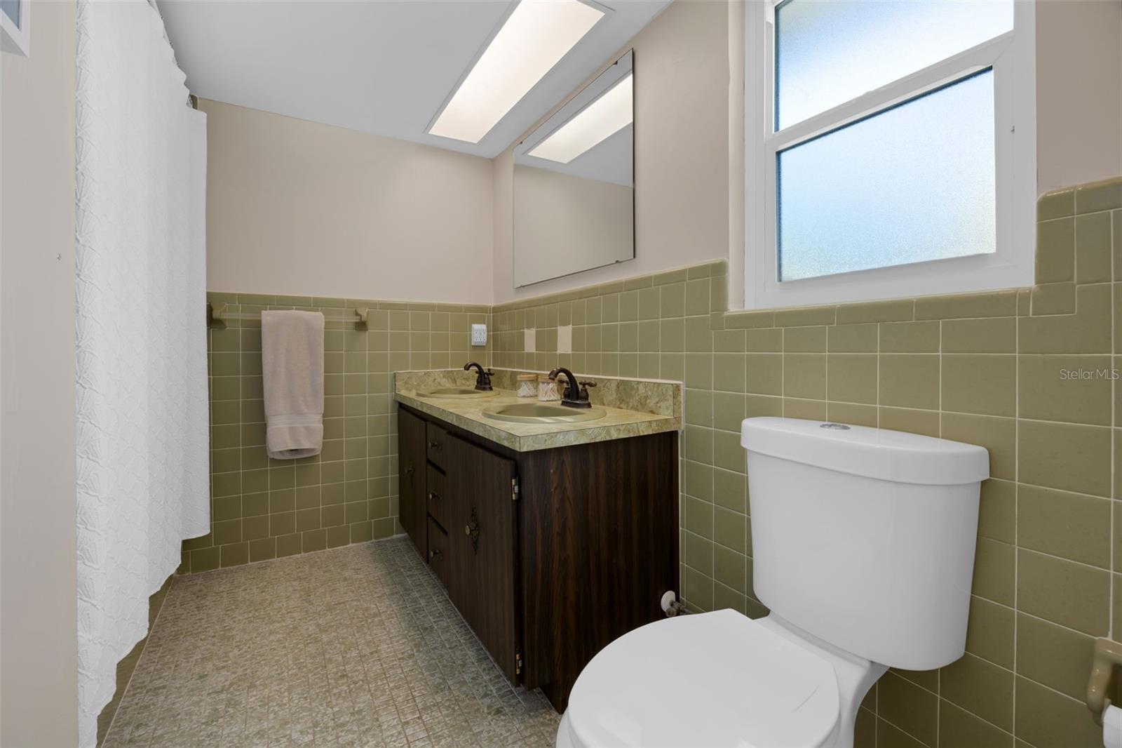 Image 12 of 78 For 5143 Darden Avenue