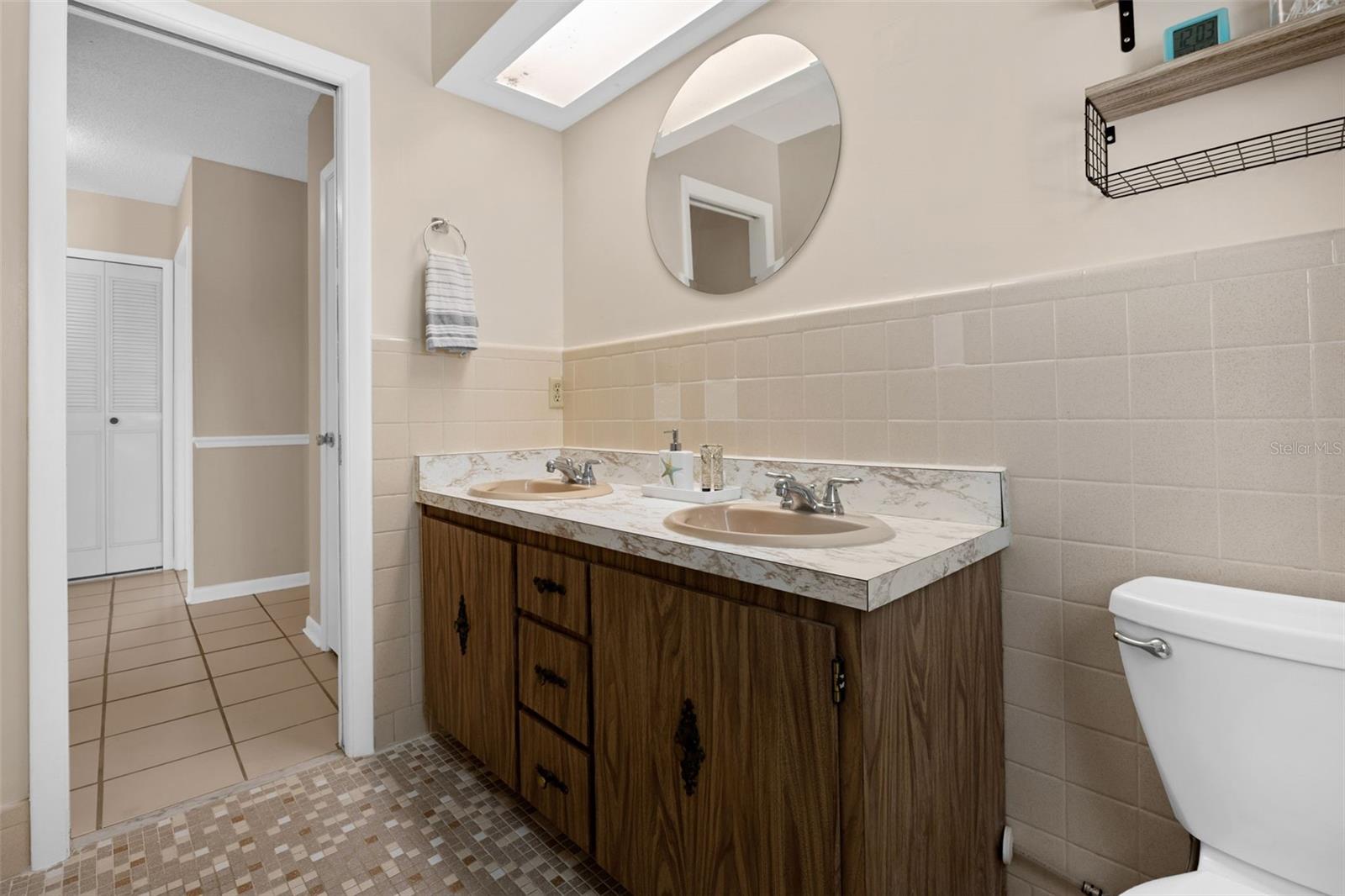 Image 43 of 78 For 5143 Darden Avenue