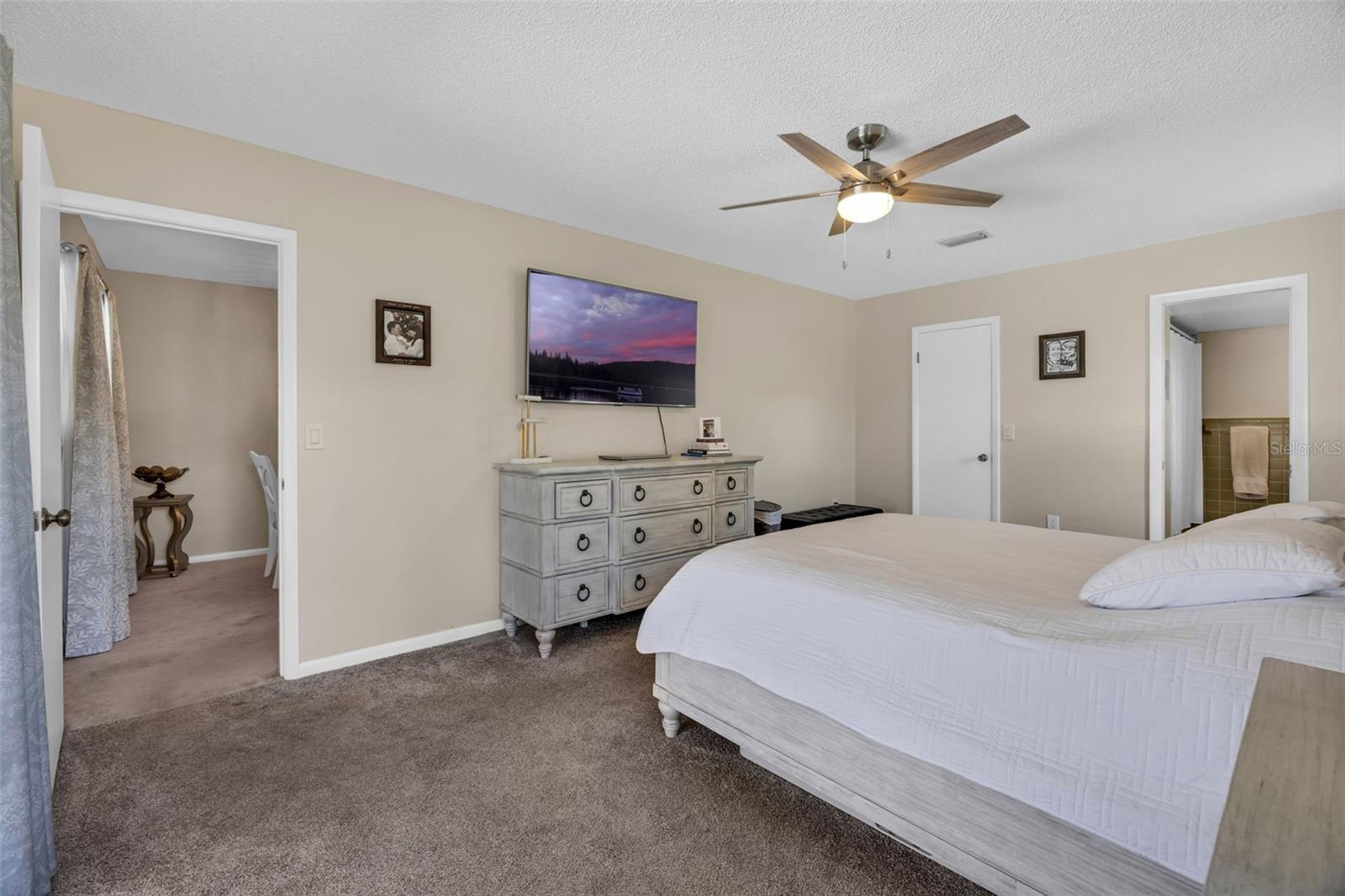 Image 47 of 78 For 5143 Darden Avenue