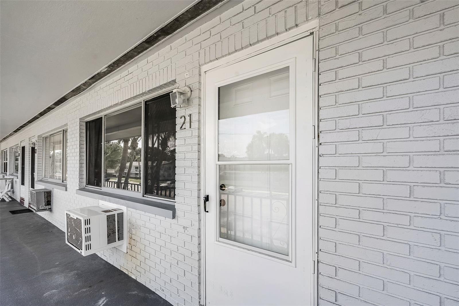 Image 11 of 14 For 2353 Shelley Street 21