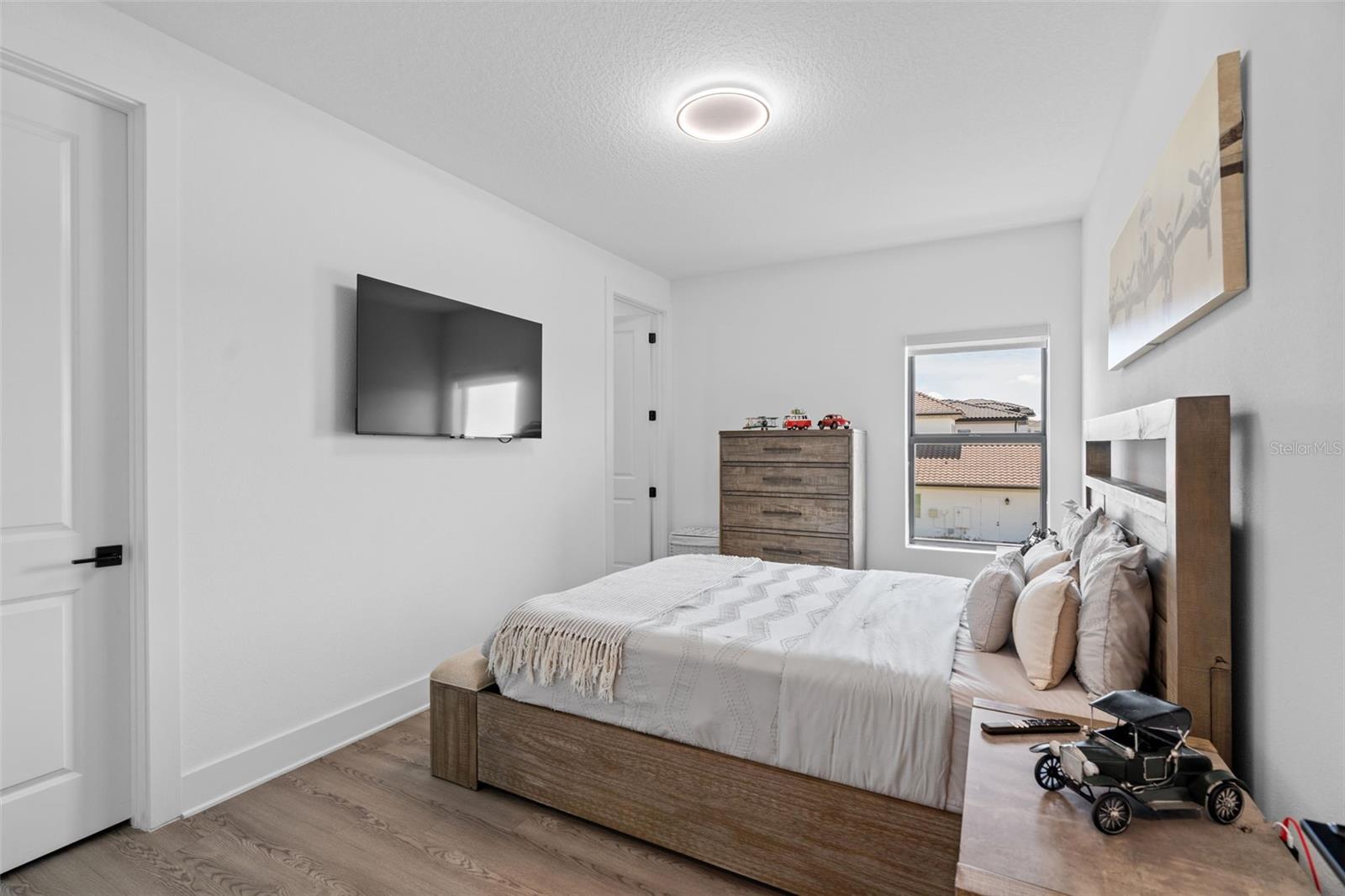 Image 39 of 54 For 15821 Vetta Drive