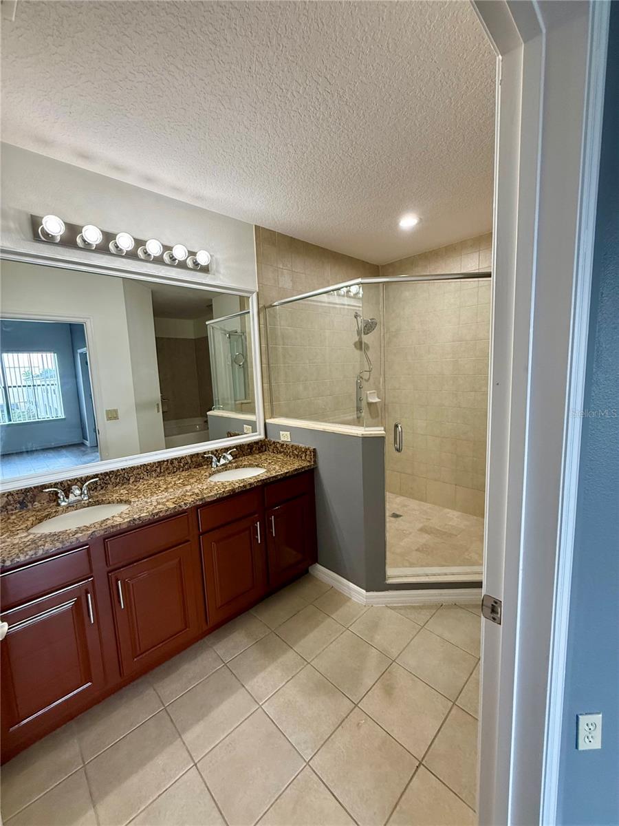 Image 12 of 24 For 3712 Avalon Park East Boulevard