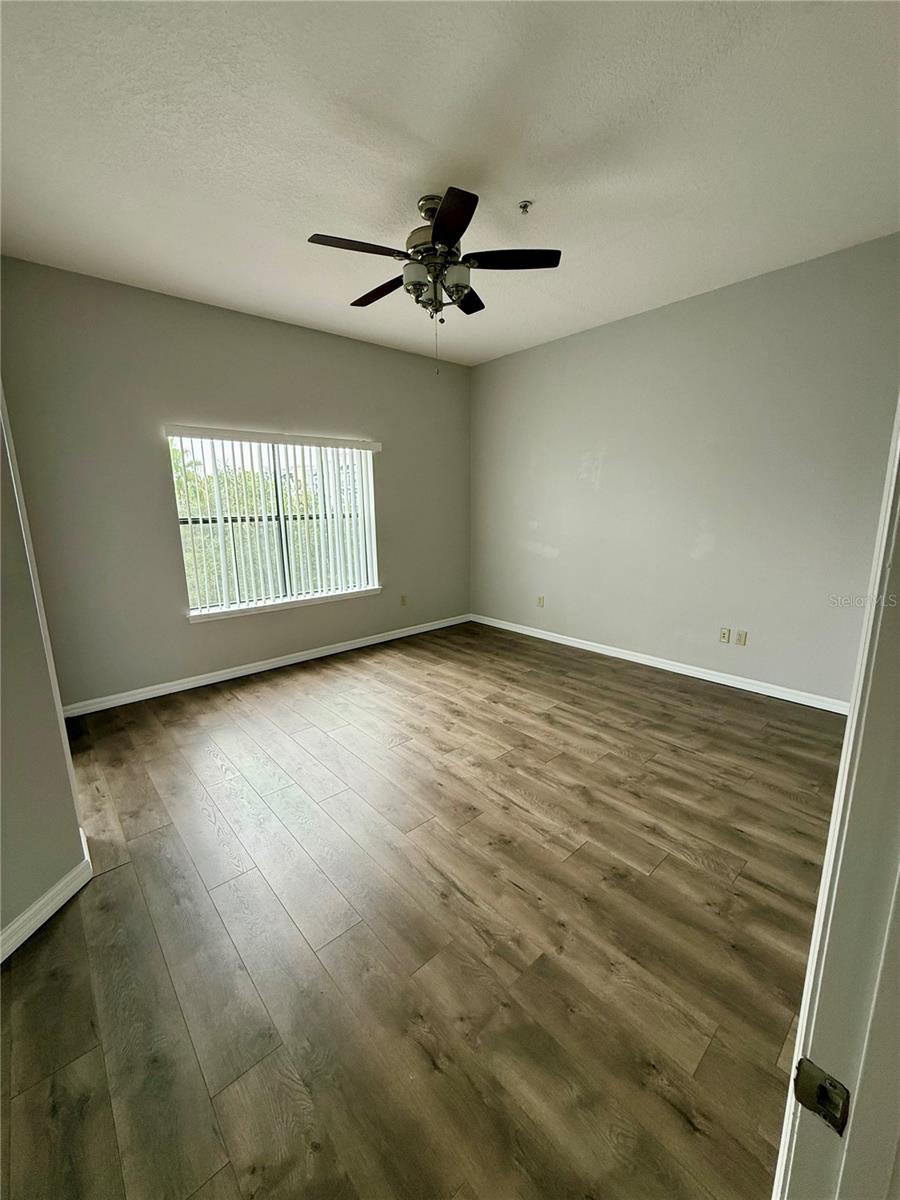 Image 8 of 24 For 3712 Avalon Park East Boulevard