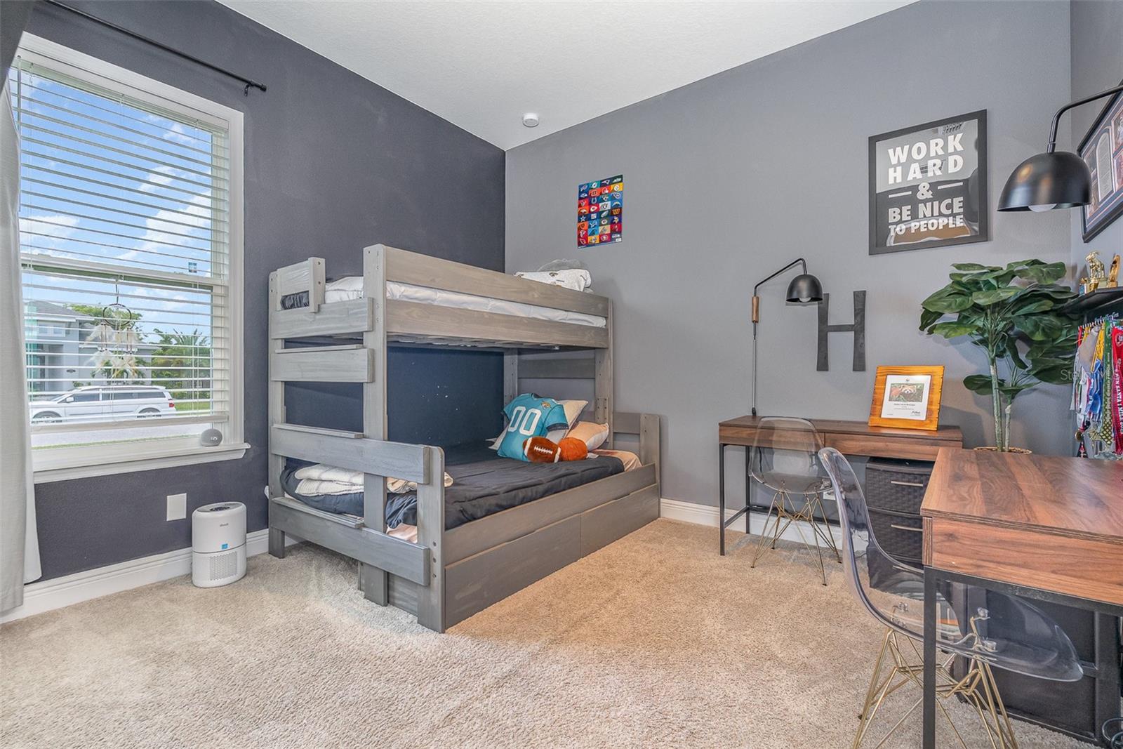 Listing photo id 13 for 1140 Aranceto Circle