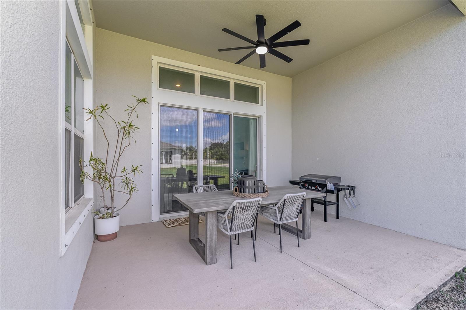 Listing photo id 20 for 1140 Aranceto Circle