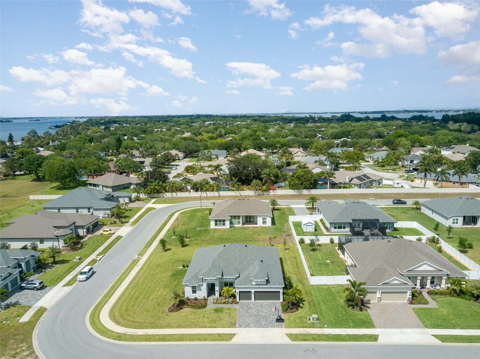 Listing photo id 28 for 1140 Aranceto Circle