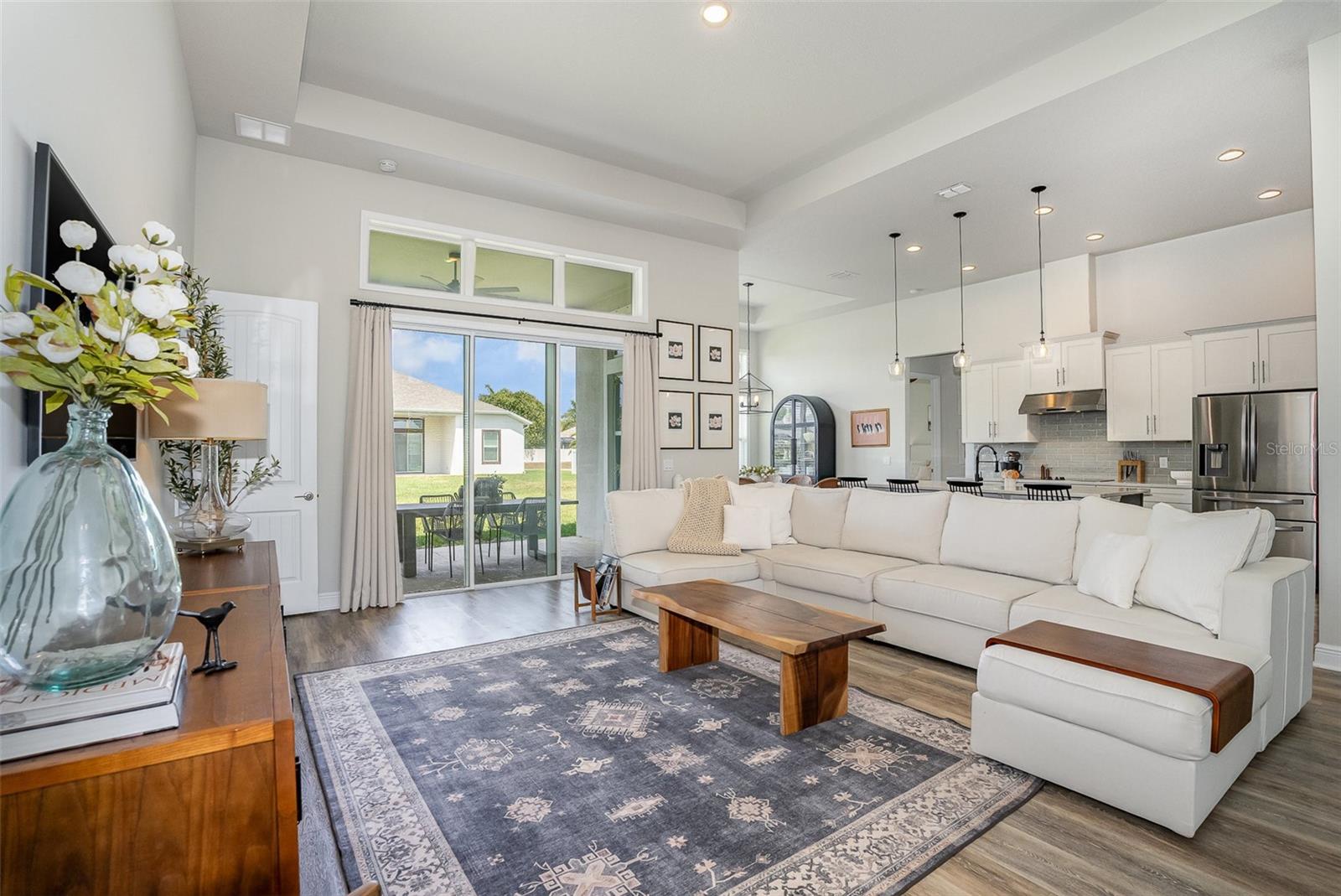 Listing photo id 31 for 1140 Aranceto Circle