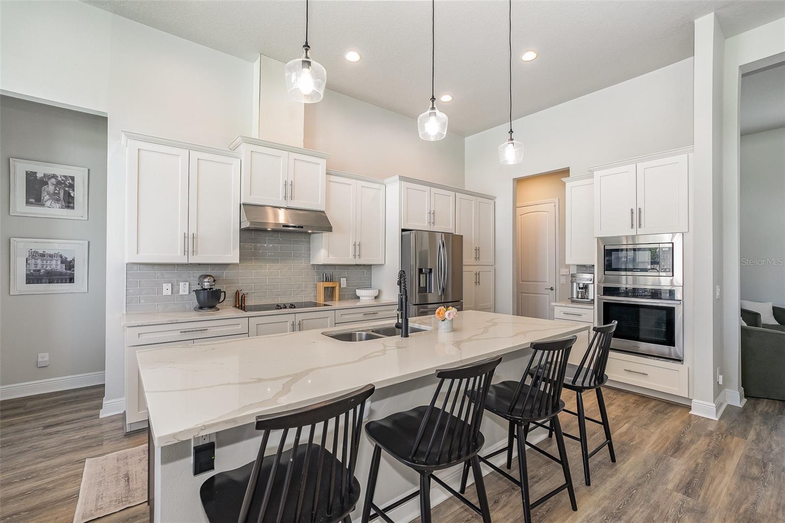 Listing photo id 35 for 1140 Aranceto Circle