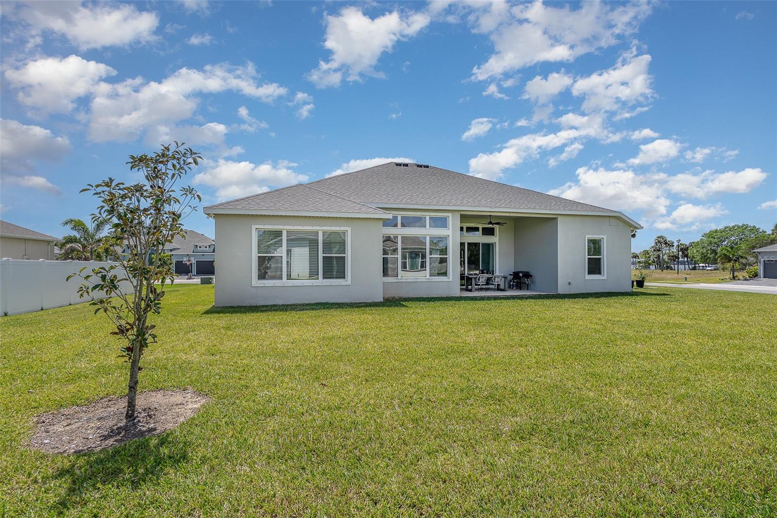 Listing photo id 47 for 1140 Aranceto Circle