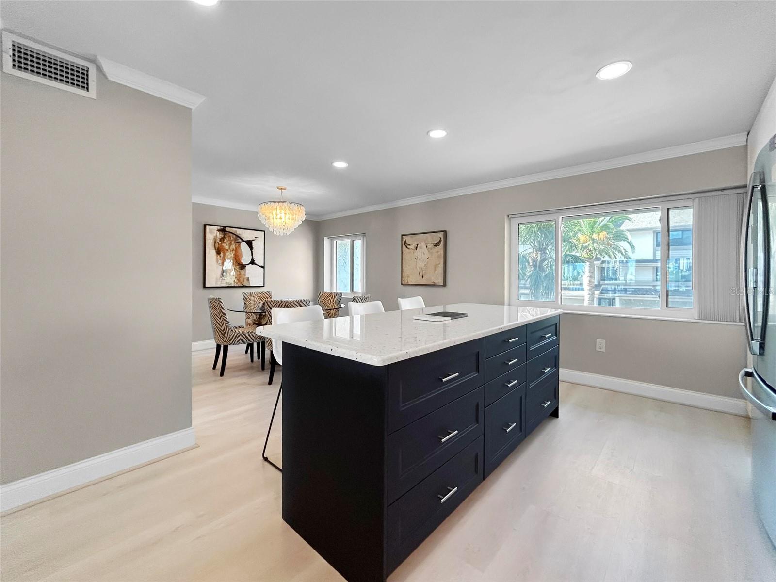 Image 12 of 31 For 152 Marina Del Rey Court