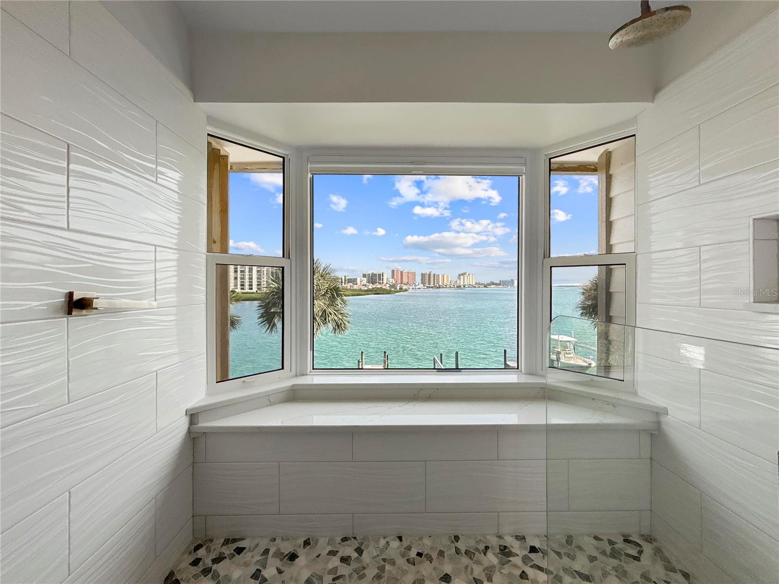 Image 20 of 31 For 152 Marina Del Rey Court