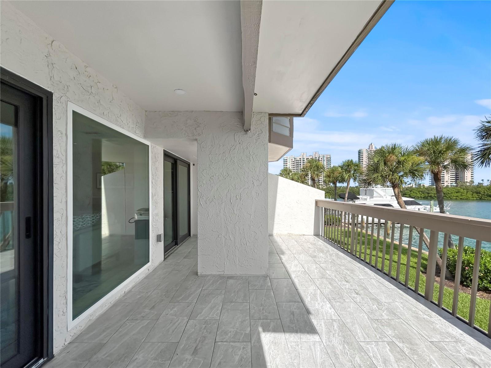 Image 6 of 31 For 152 Marina Del Rey Court